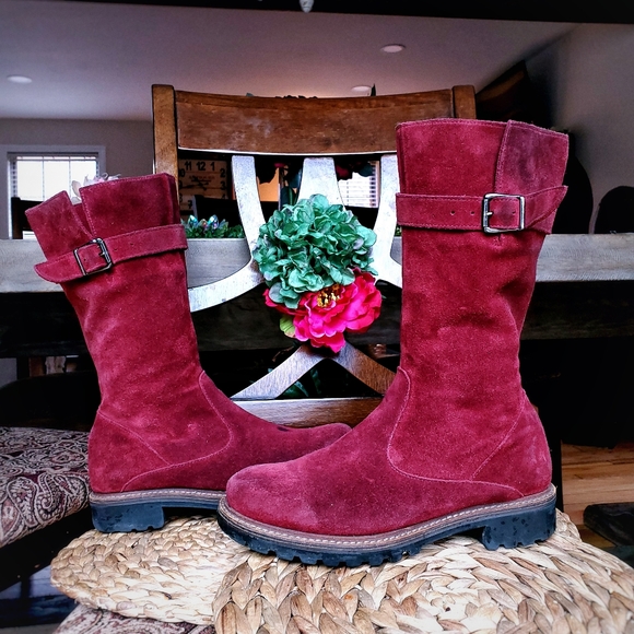 burgundy boots canada